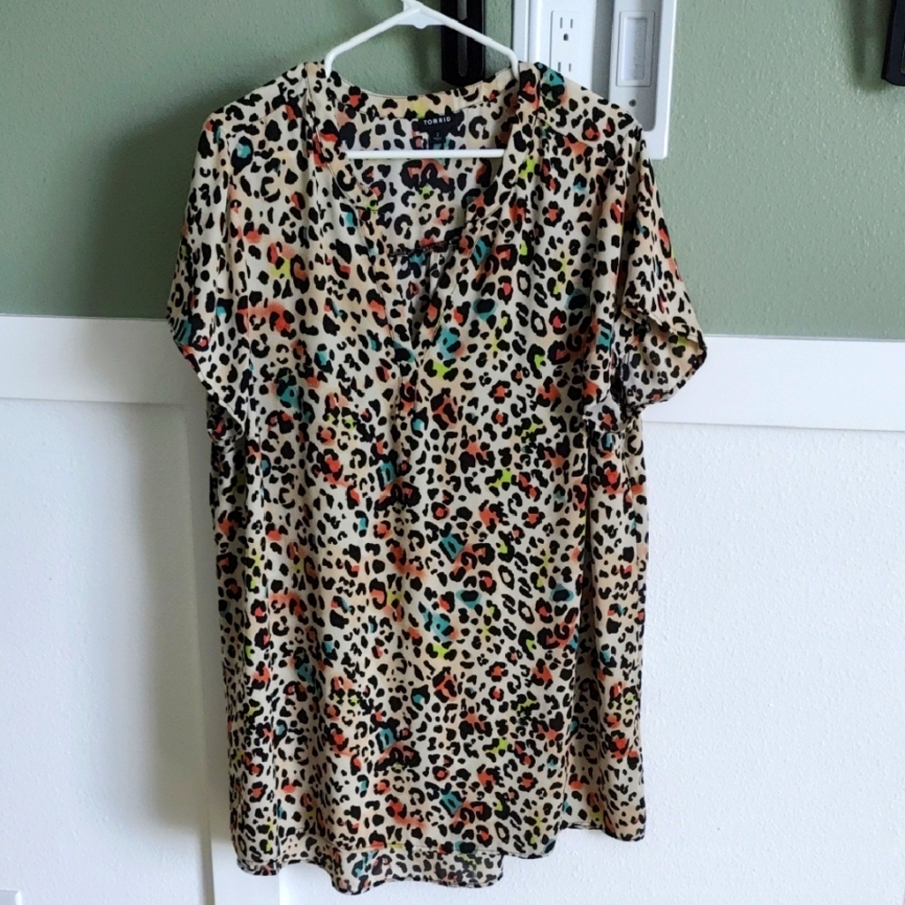 Multicolored Leopard Print Women's Top Torrid, 2x